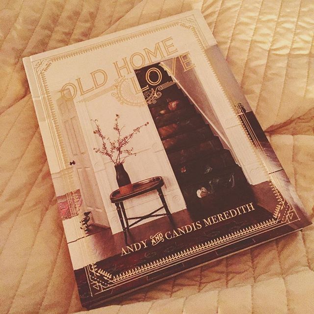 Some late night reading! oldhomelove booksofinstagram homedecorbook latenightreading loveofoldhouses oldhomelovebook